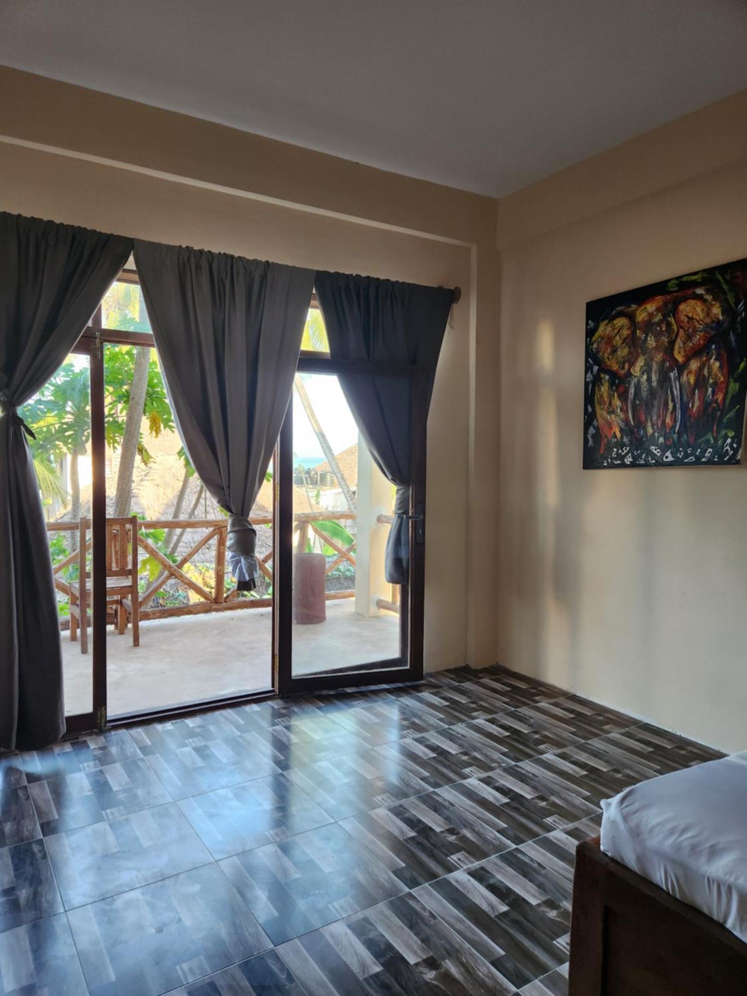 Two Palms Hotel Джамбиани Екстериор снимка