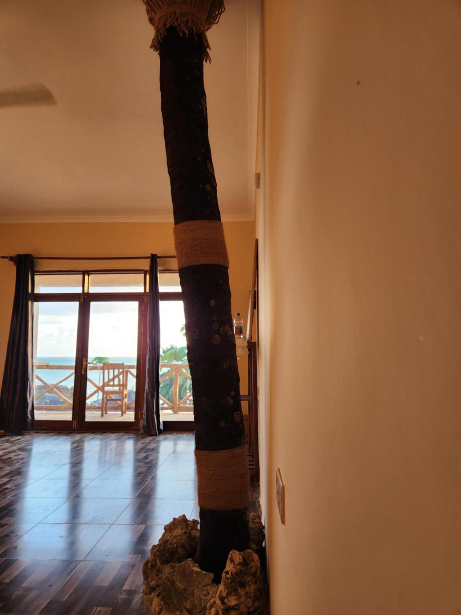 Two Palms Hotel Джамбиани Екстериор снимка
