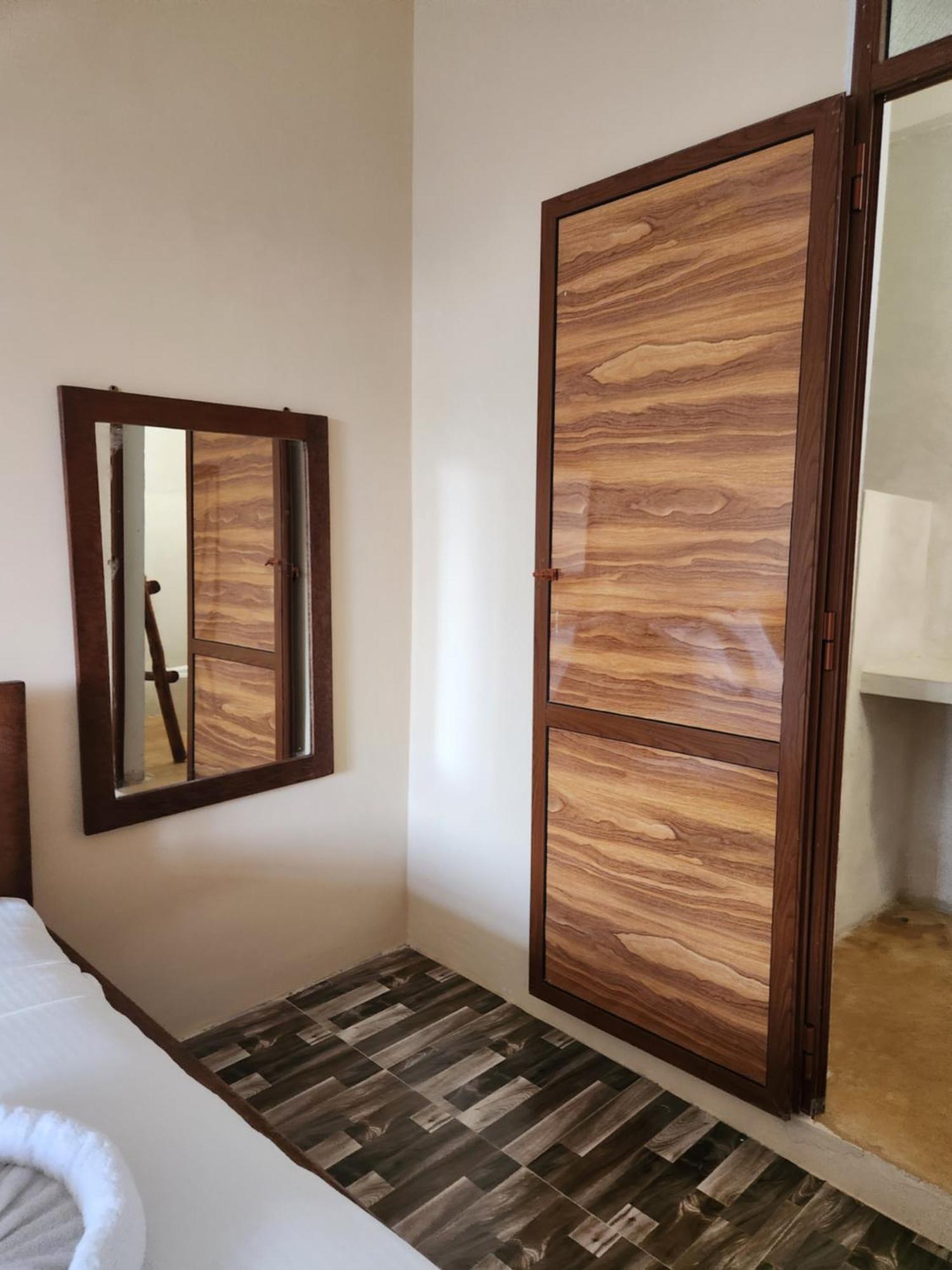 Two Palms Hotel Джамбиани Екстериор снимка