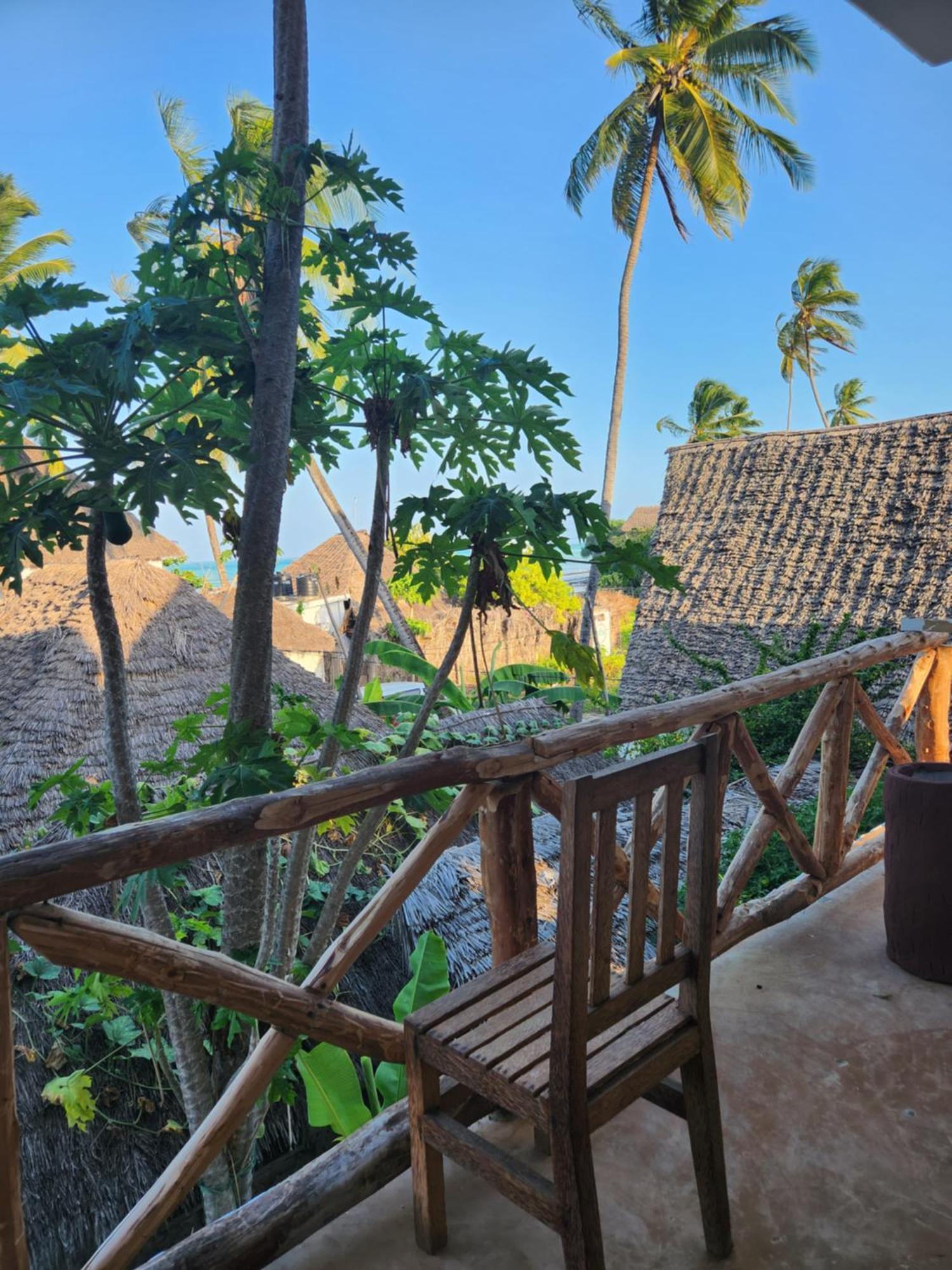 Two Palms Hotel Джамбиани Екстериор снимка
