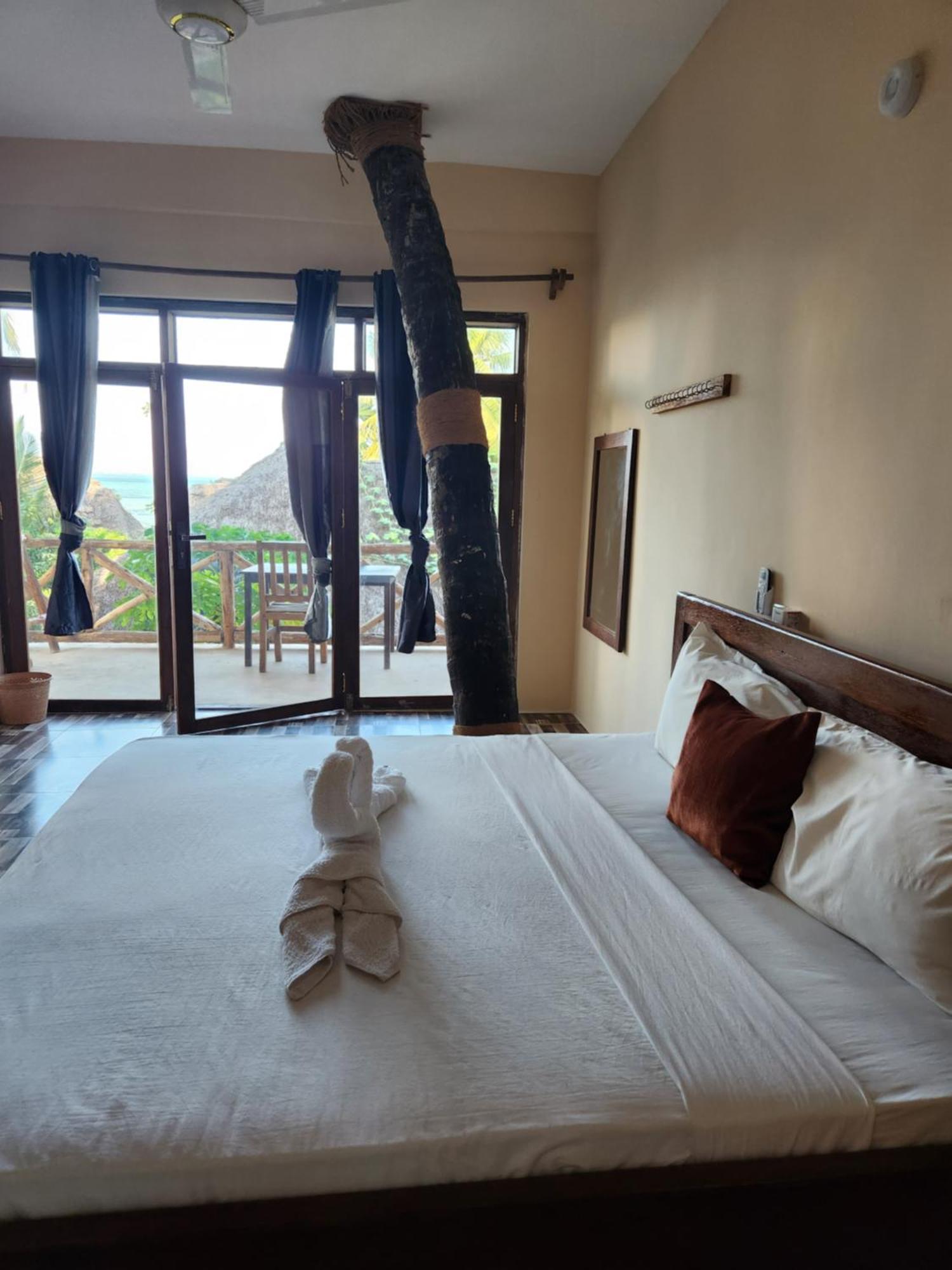 Two Palms Hotel Джамбиани Екстериор снимка